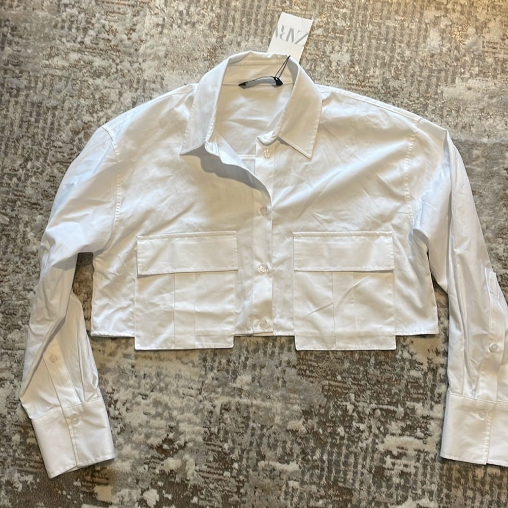 Zara button up crop top NWT size M